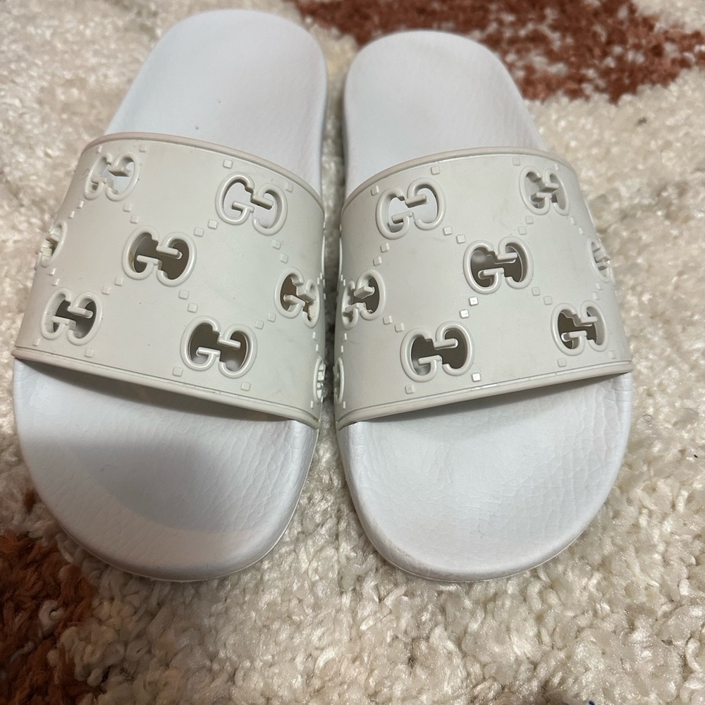 Gucci slides